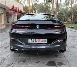 بی ئێم دەبڵیو X6